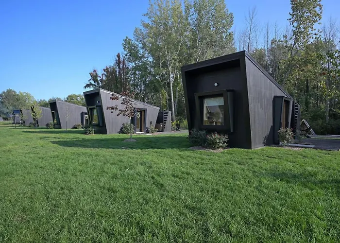 Finger Lakes Treehouse